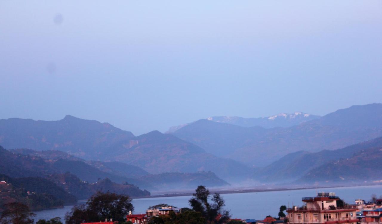 Hotel Garuda Inn Pokhara Exterior photo